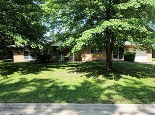 7 Sheryl Dr, Fairview Heights, IL 62208