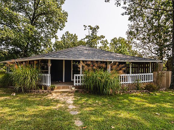 5th image of 2303 Wayhaven Dr