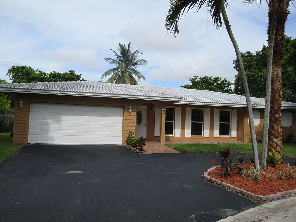 1st image of 8435 NW 29th Ct