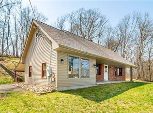 282 Sugar Run Rd, Eighty Four, PA 15330