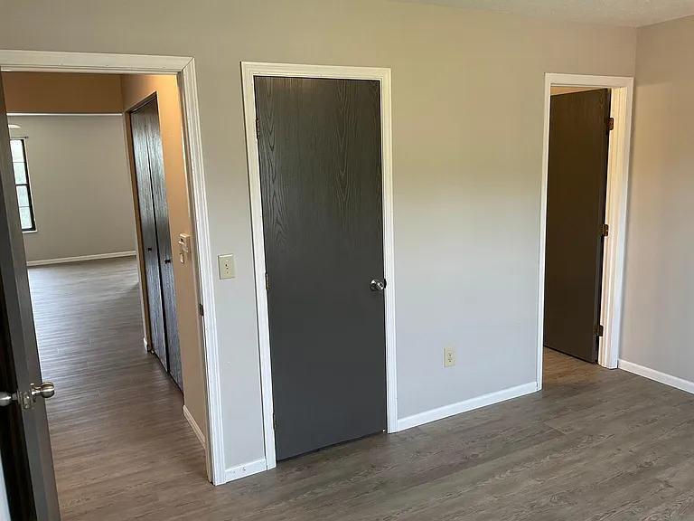 1815 Woodvine St #4 — Photo 8