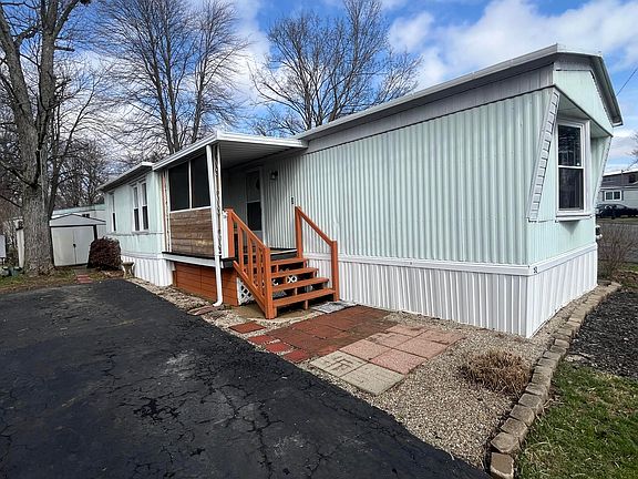 5th image of 52 Estates Ln