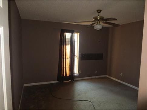 4th image of 3895 Oak Branch Cir