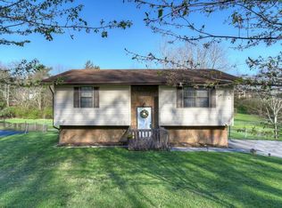 2708 Greenwood Dr, Johnson City, TN 37604