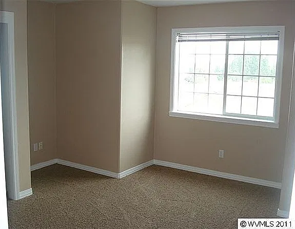 65 Sweden Cir — Photo 9
