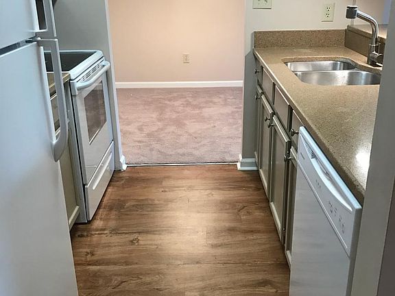 Updated Kitchen with all new appliances, countertops, floori