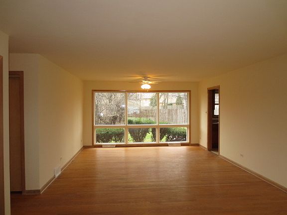 3rd image of 9253 Clancy Dr
