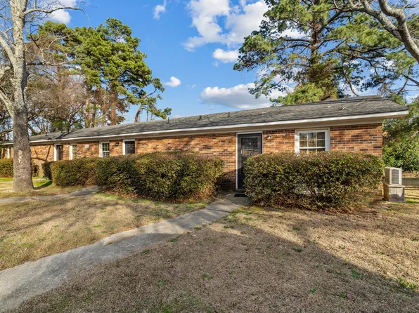 6421 Applecross Ave, Fayetteville, NC 28304