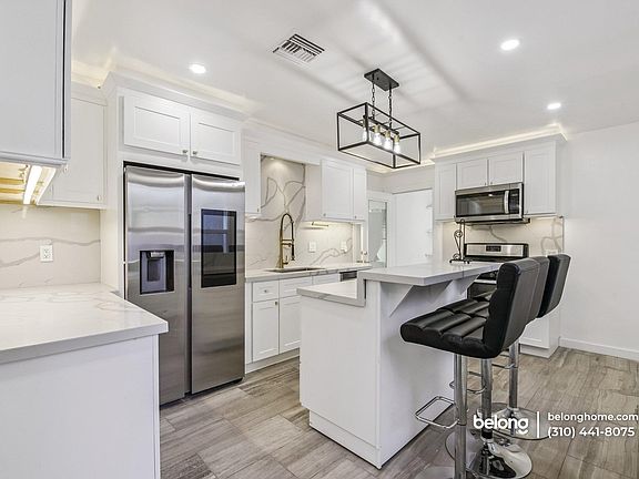2nd image of 6134 Fair Ave #1/4