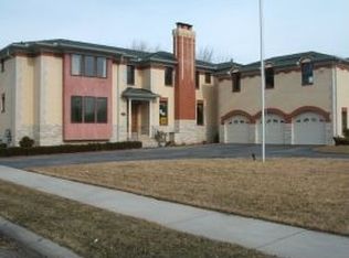 22205 Hoffman St, Saint Clair Shores, MI