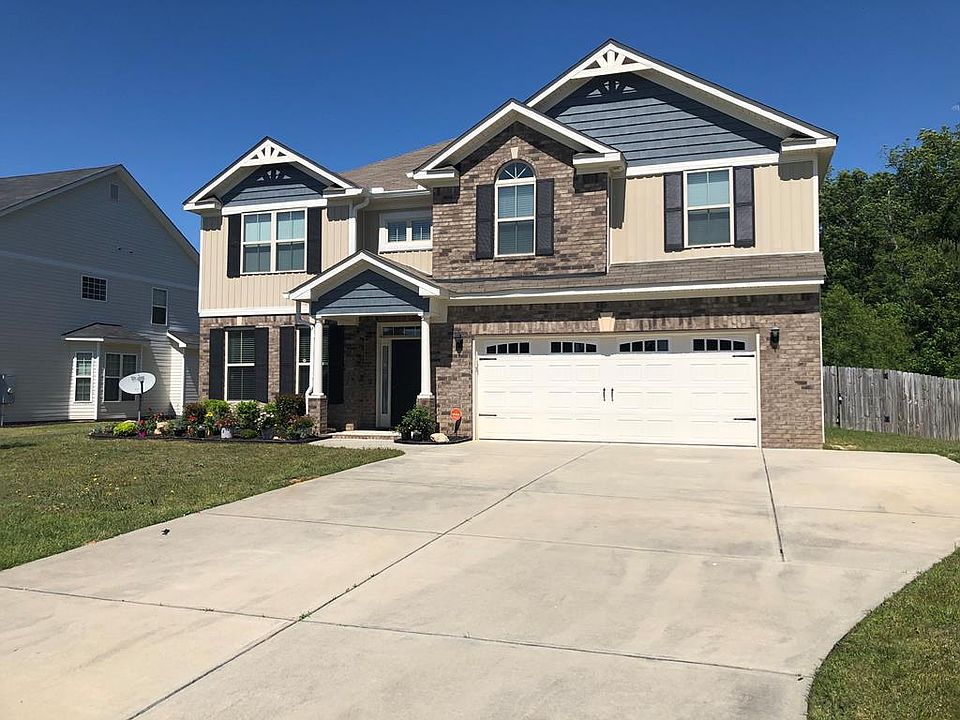 1st image of 1630 Cedar Hill Dr