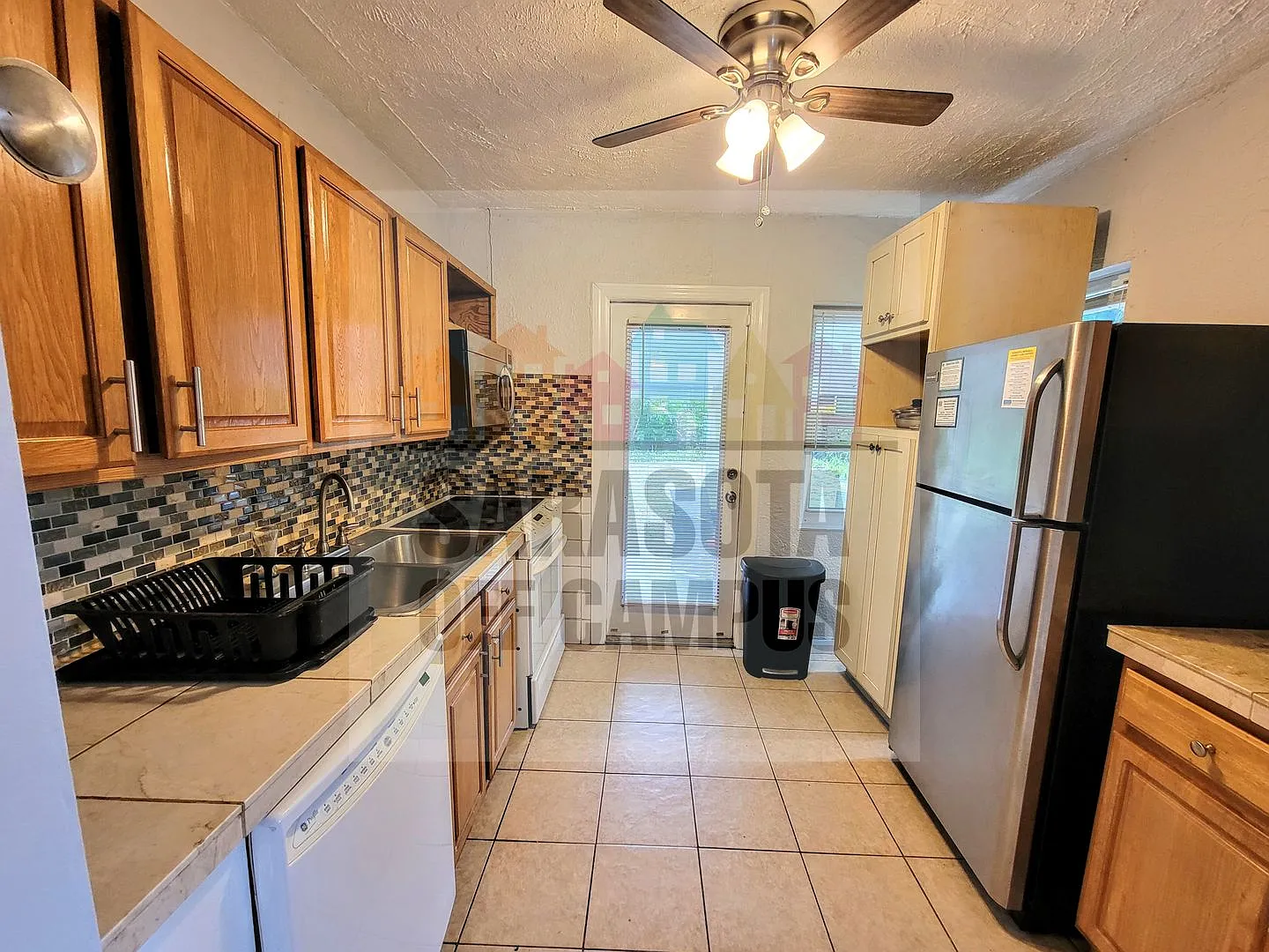 1148 Highland Ave — Photo 4
