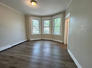 222 S 10th St FLOOR 2, Newark, NJ 07107