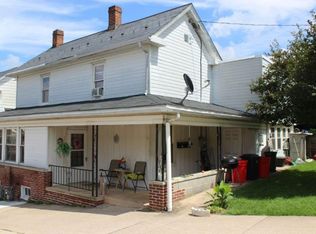 8 Henrietta St FLOOR 1, Red Lion, PA 17356