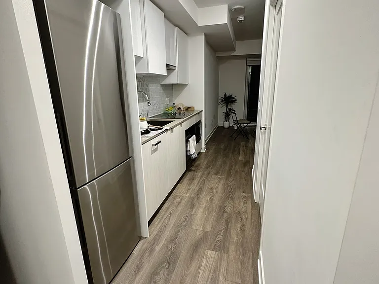 195 Redpath Ave #3416 — Photo 3