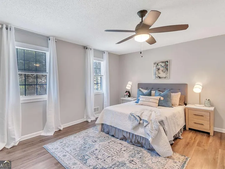 4521 Coopers Creek Cir SE — Photo 17
