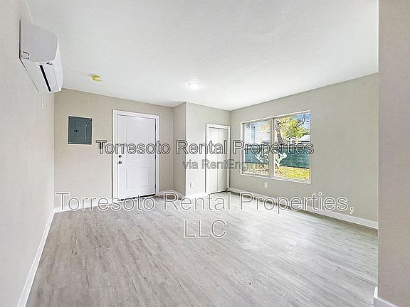 4th image of 1606 W Wildwood Dr #C