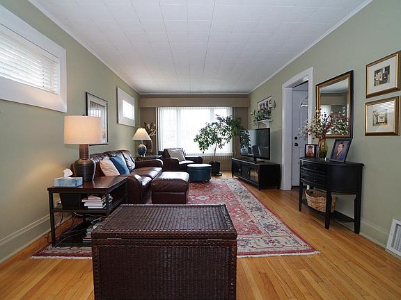 5th image of 6123 N Harlem Ave