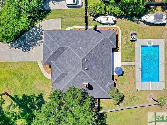 3rd image of 332 Harbour Ln