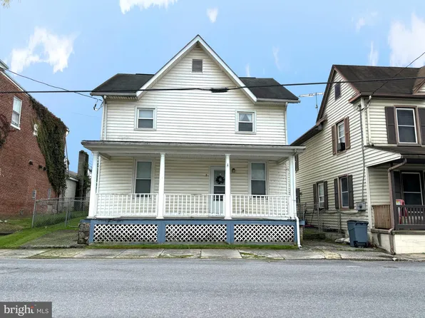 8 E Elger St, Union Bridge, MD 21791