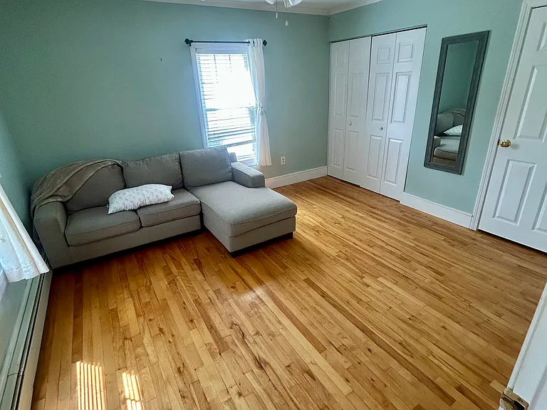 11 Haseltine St #B — Photo 9