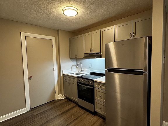 5th image of 1870 Beacon St #6-06