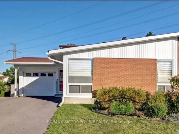 7 Medhurst Dr #Basement, Ottawa, ON K2G 3X7
