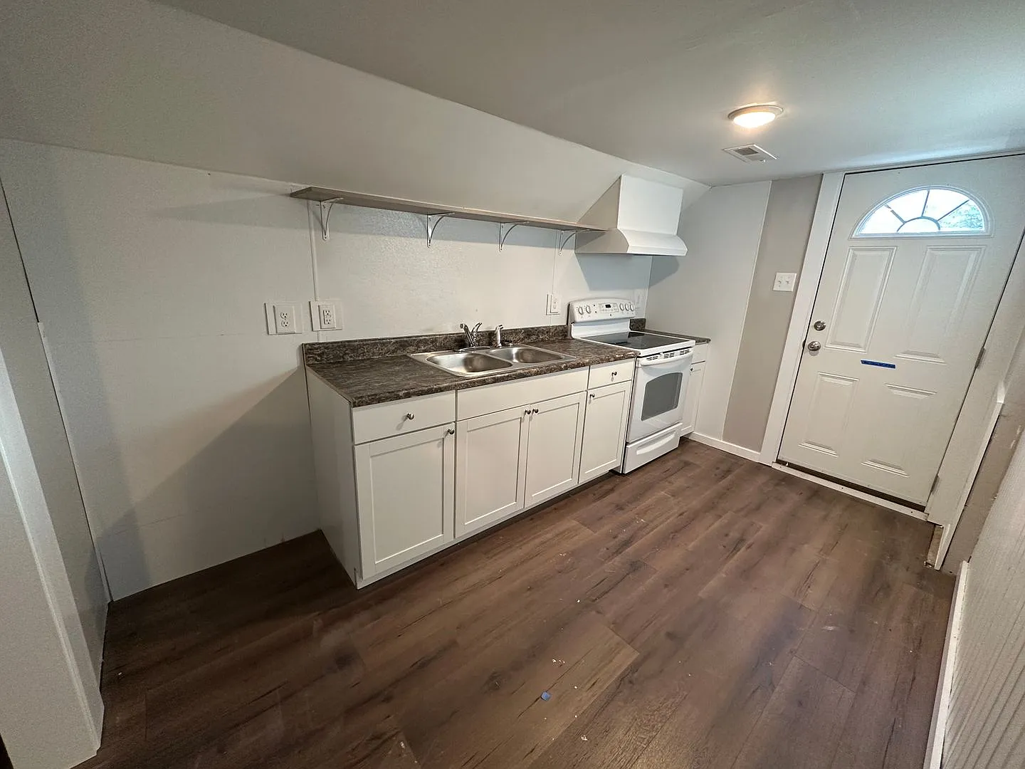 305 South Virginia Street — Photo 2
