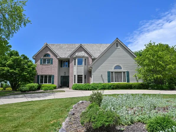 4665 Hastings DRIVE, Brookfield, WI 53045