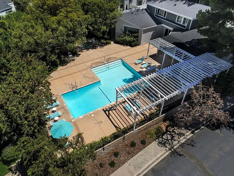 18200 Andrea Cir S #3 — Photo 19
