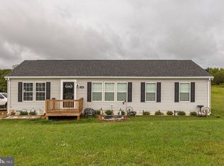 120 Sleepy Meadows Dr, Augusta, WV 26704