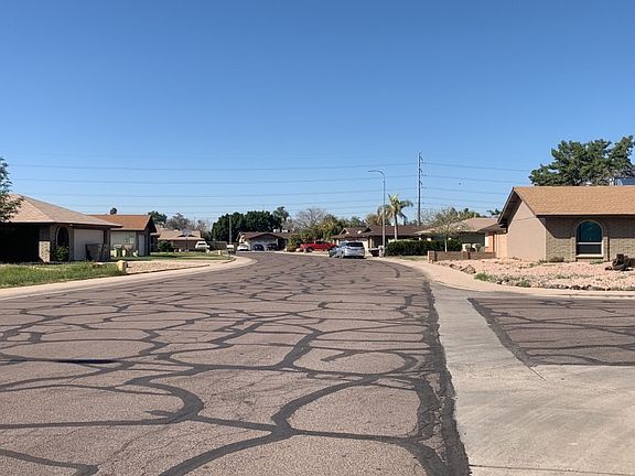 4th image of 6615 W Mercer Ln