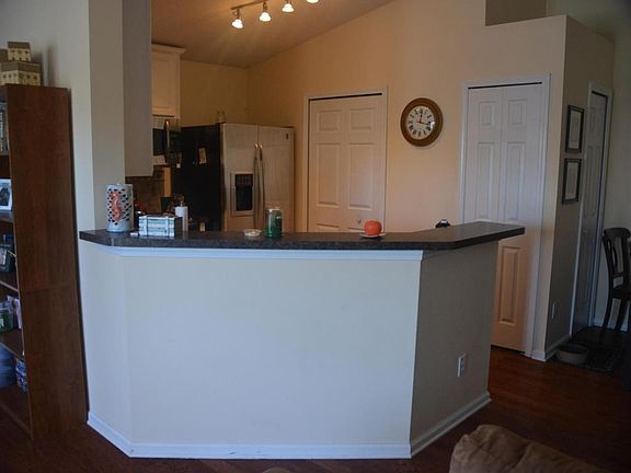 better bar area of kitchen