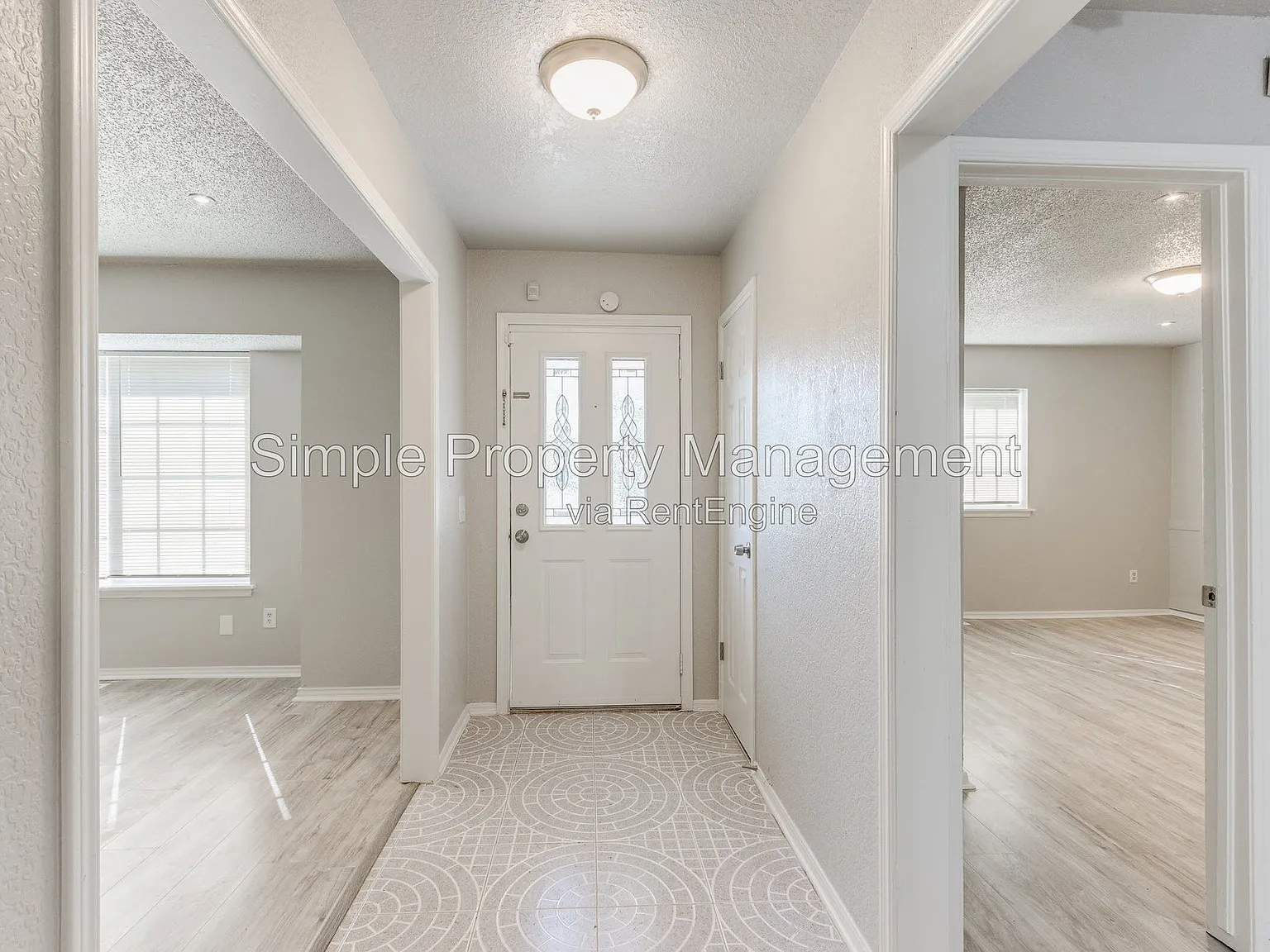 4 bed, 3.0 bath, 2508 sqft, $2,100 — Photo 2