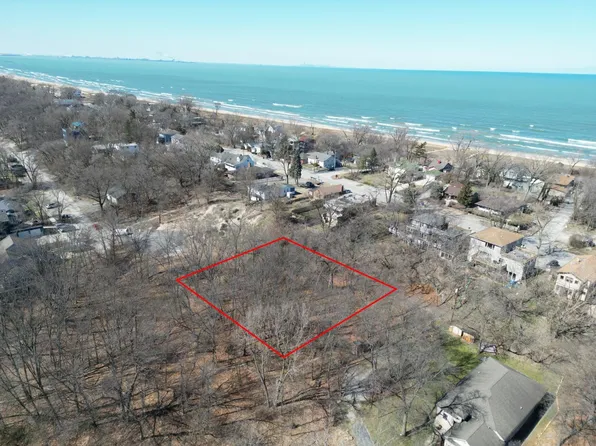 7824 Maple St, Gary, IN 46403