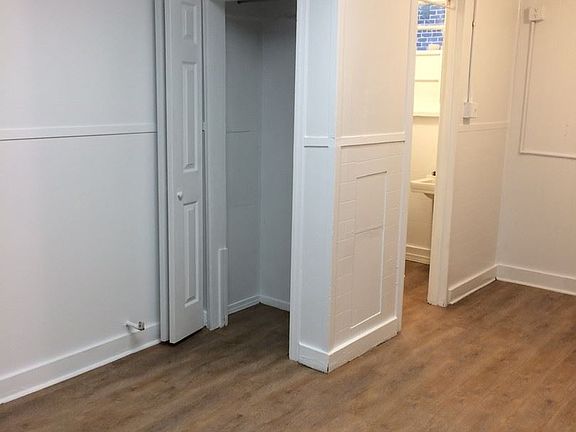 3rd image of 123 W Charlton St APT 1B