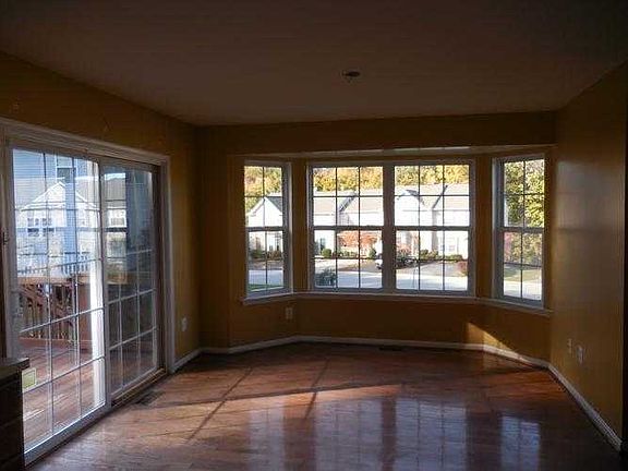 Dining Rm