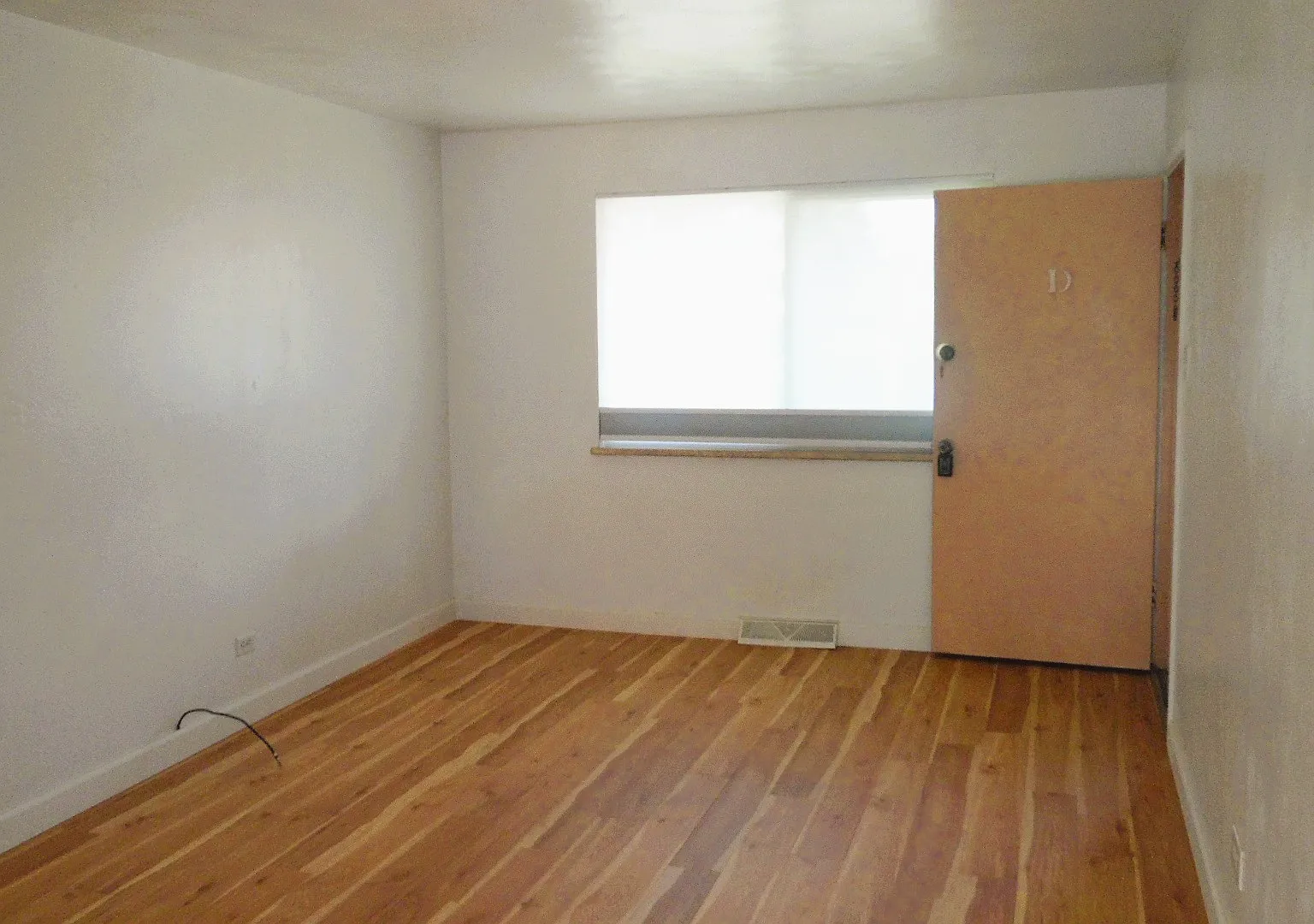 2 bed, 800 sqft, $1,500 — Photo 2