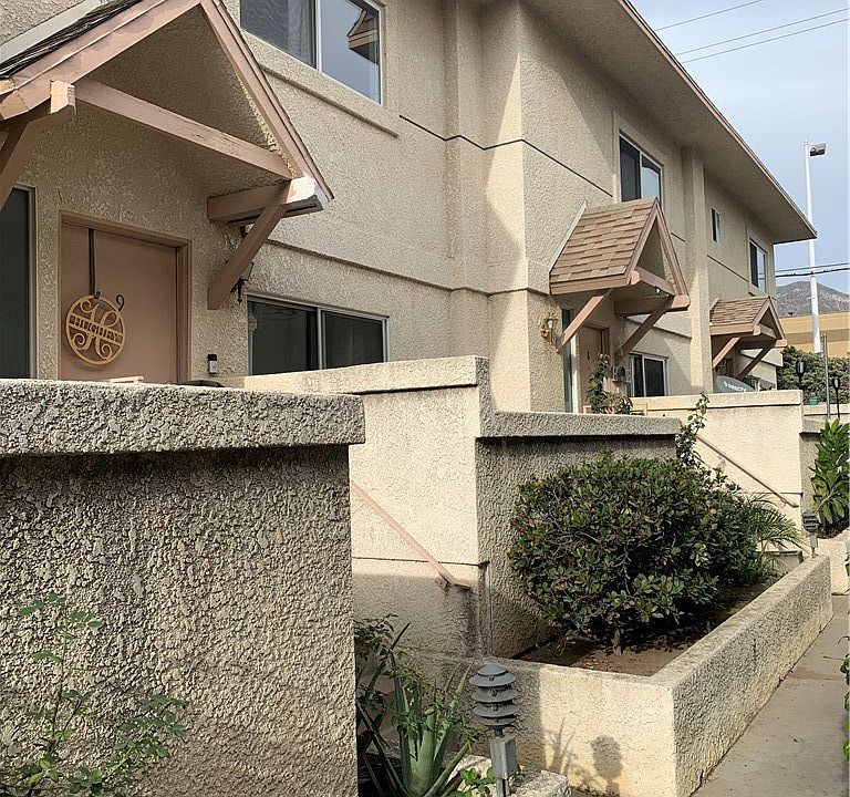 1st image of 13880 Sayre St Unit 9