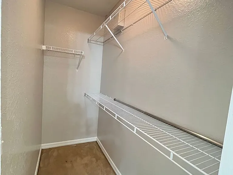 435 Magpie Ct — Photo 21