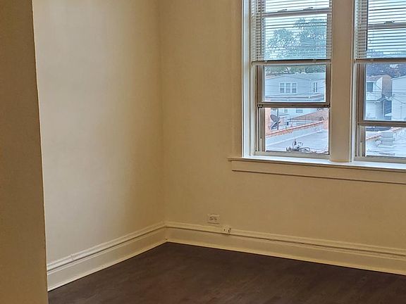4th image of 5046 W Diversey Ave #3W