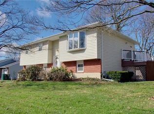 416 Stones Crossing Rd, Easton, PA 18045