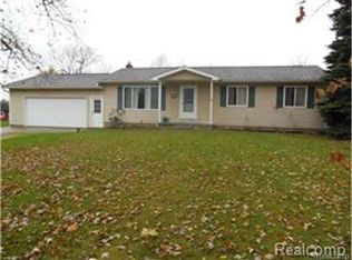 2473 Clark Rd, Hartland, MI 48353