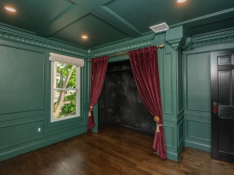 82 Webb St #2L — Photo 19