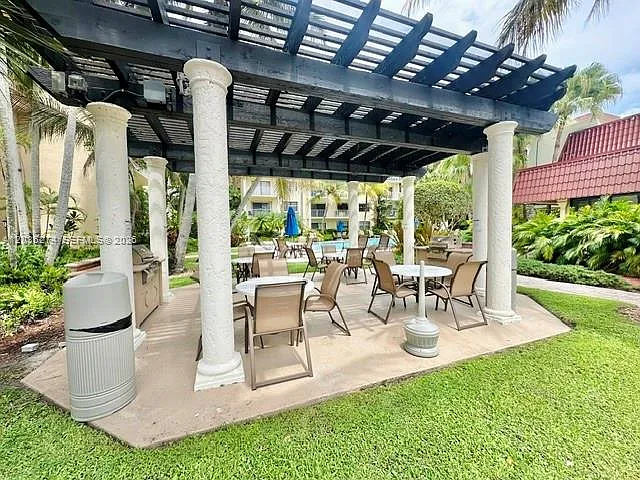 9301 SW 92nd Ave #A407 — Photo 17