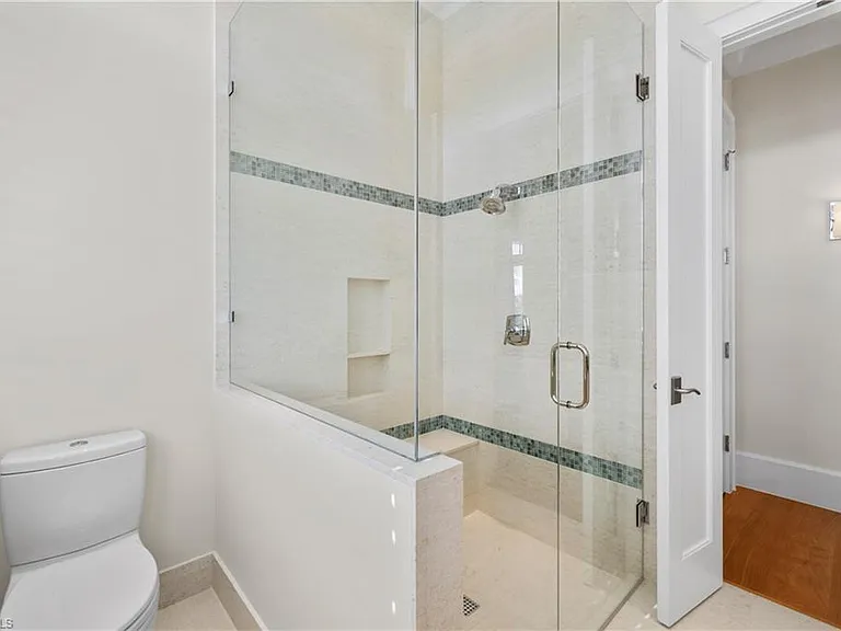 1270 Gulf Shore Blvd S — Photo 9