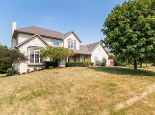 N108W14910 Hackberry Cir, Germantown, WI 53022