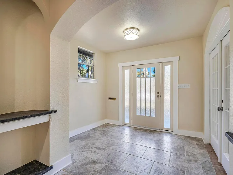 128 E Summit Ave — Photo 10