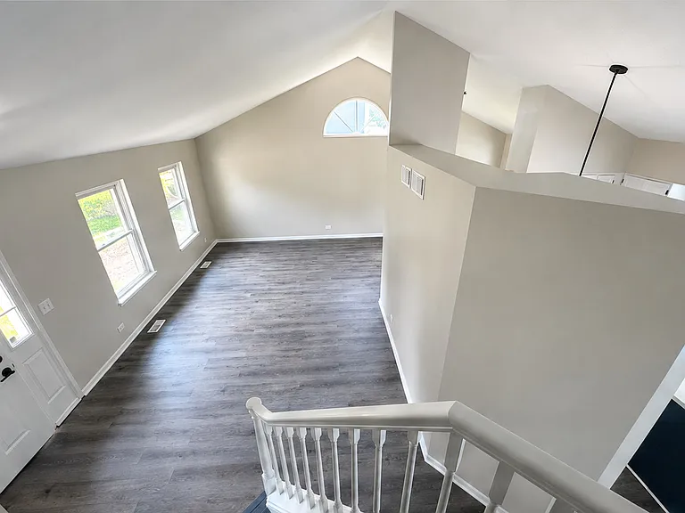 1432 Huntcliff Rd — Photo 5