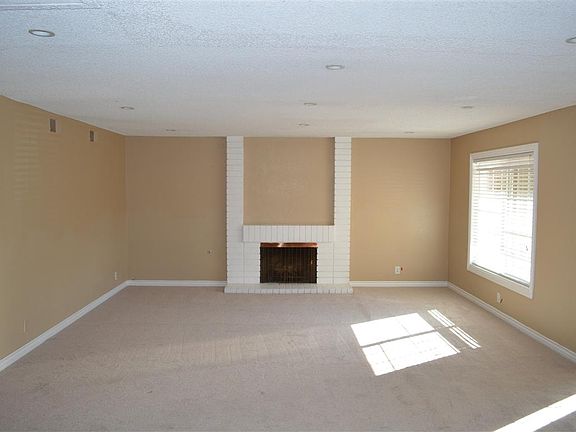 3rd image of 4434 Hidden Oak Ct